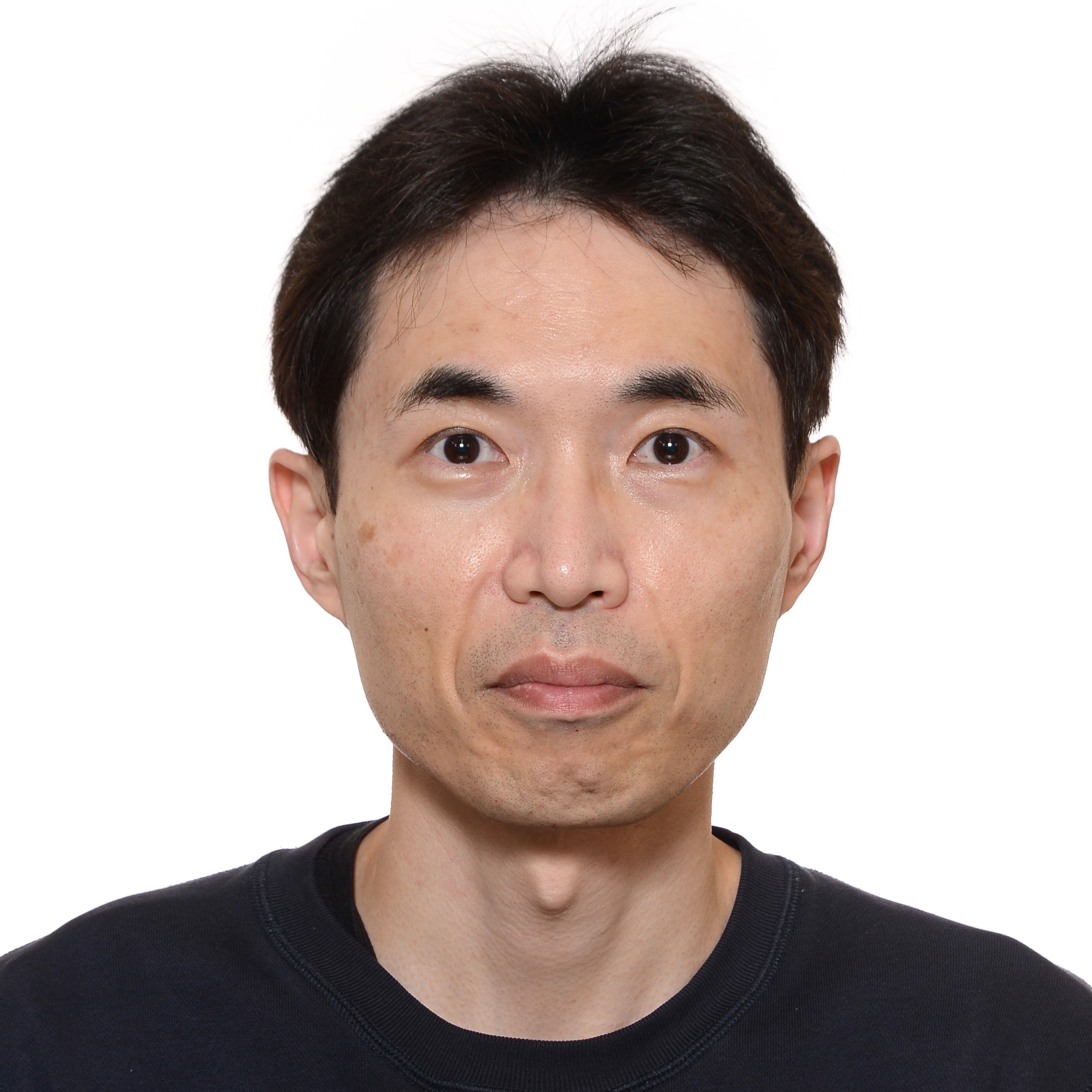 小泉 英介